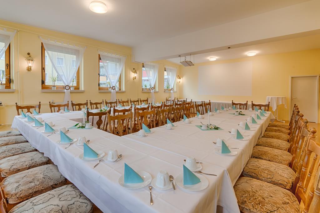 Hotel Am Galgenberg 게라 외부 사진