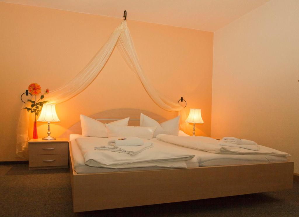Hotel Am Galgenberg 게라 외부 사진